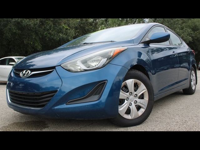 2016 Hyundai Elantra SE