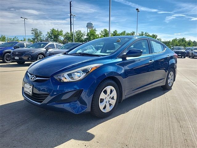 2016 Hyundai Elantra SE