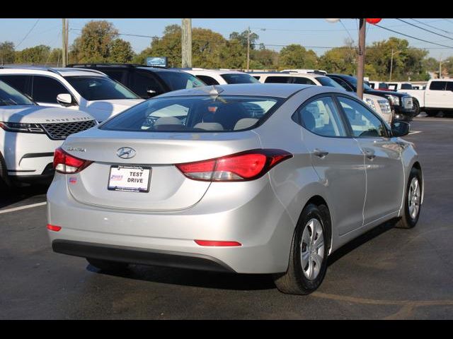 2016 Hyundai Elantra SE