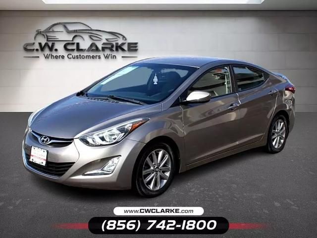 2016 Hyundai Elantra SE