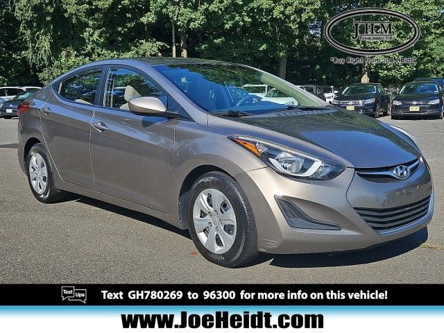 2016 Hyundai Elantra SE