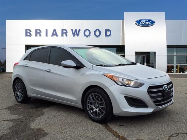 2016 Hyundai Elantra GT Base