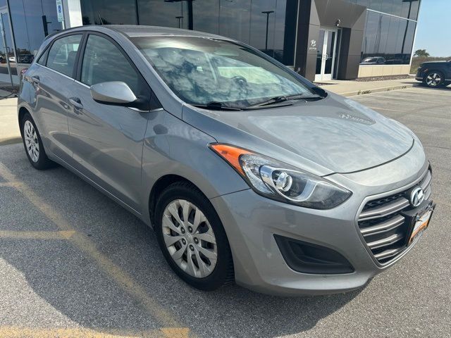 2016 Hyundai Elantra GT Base