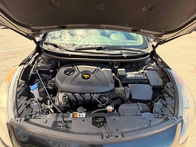 2016 Hyundai Elantra GT Base
