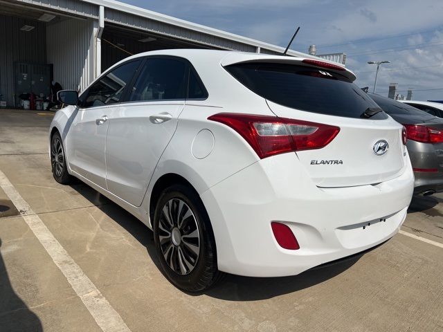 2016 Hyundai Elantra GT Base