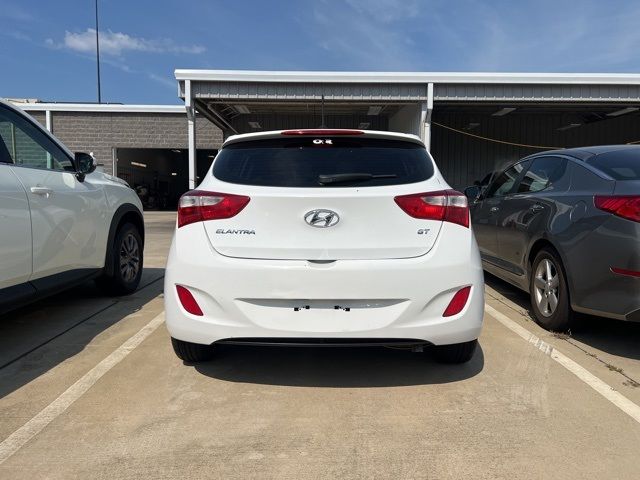 2016 Hyundai Elantra GT Base