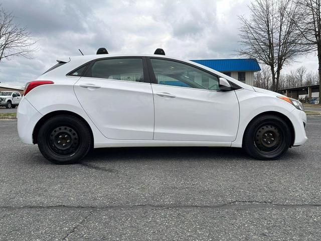 2016 Hyundai Elantra GT Base