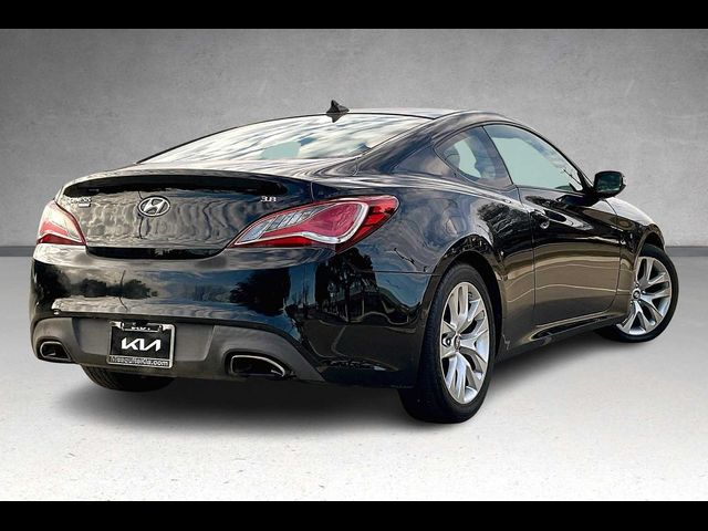 2016 Hyundai Genesis 3.8 Base