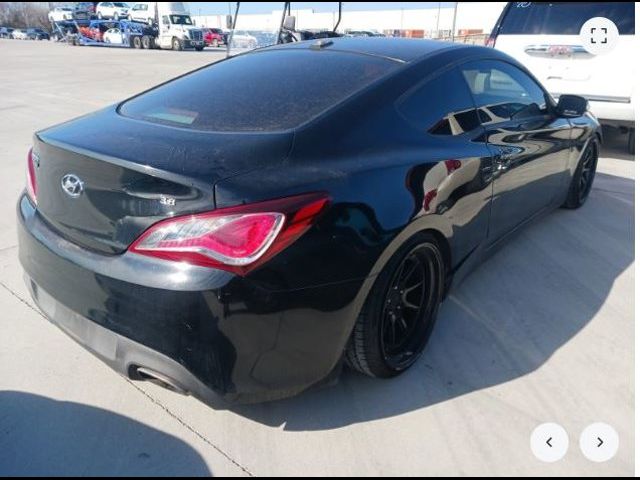 2016 Hyundai Genesis 3.8 Base