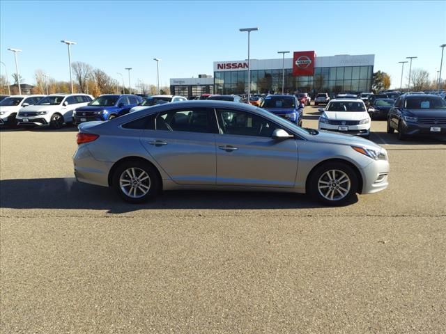 2016 Hyundai Sonata 2.4L SE