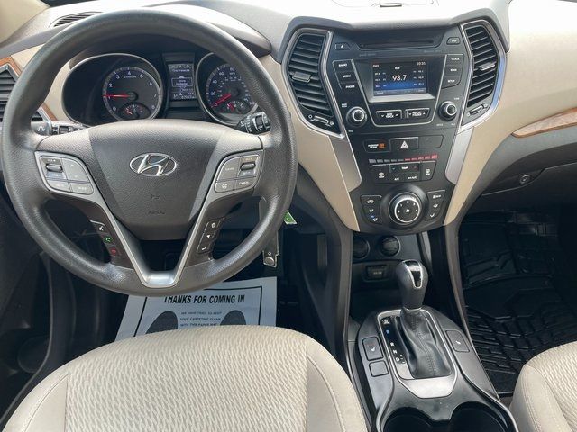 2016 Hyundai Santa Fe SE