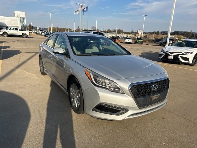 2016 Hyundai Sonata Hybrid SE