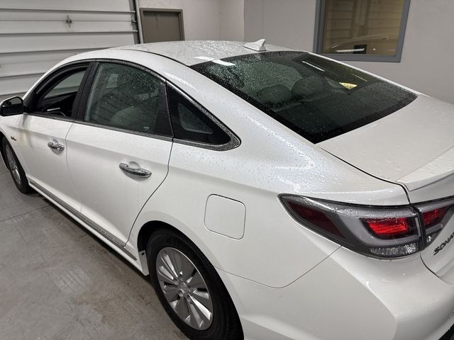 2016 Hyundai Sonata Hybrid SE