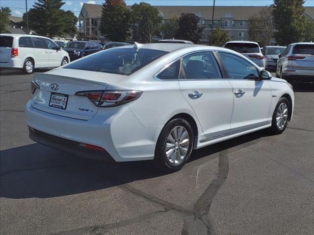 2016 Hyundai Sonata Hybrid SE