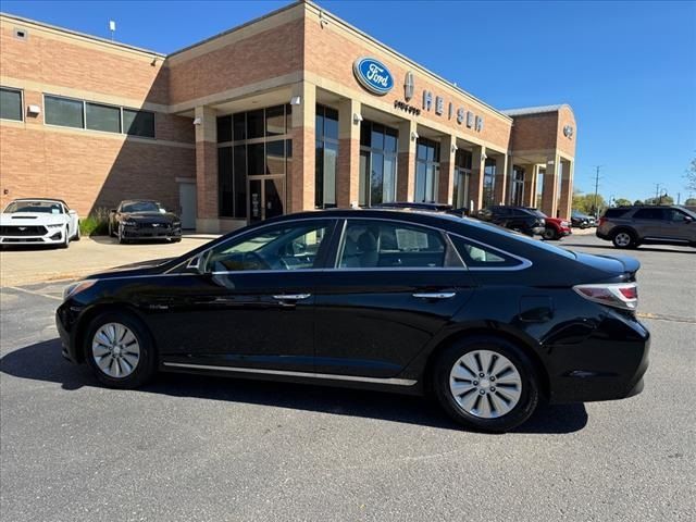 2016 Hyundai Sonata Hybrid SE