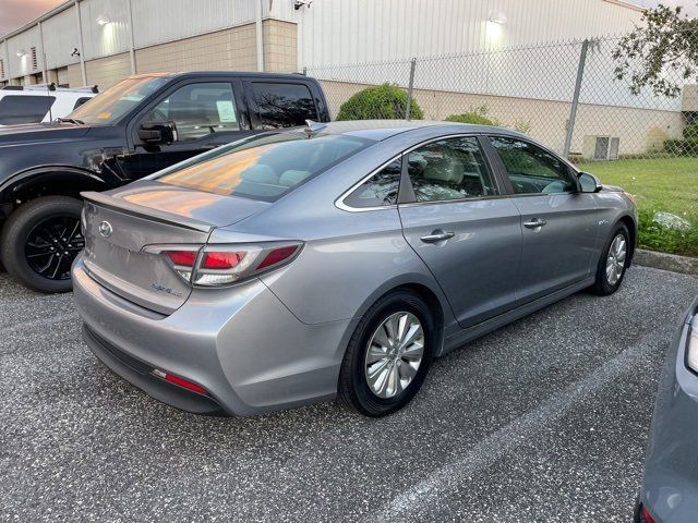 2016 Hyundai Sonata Hybrid SE