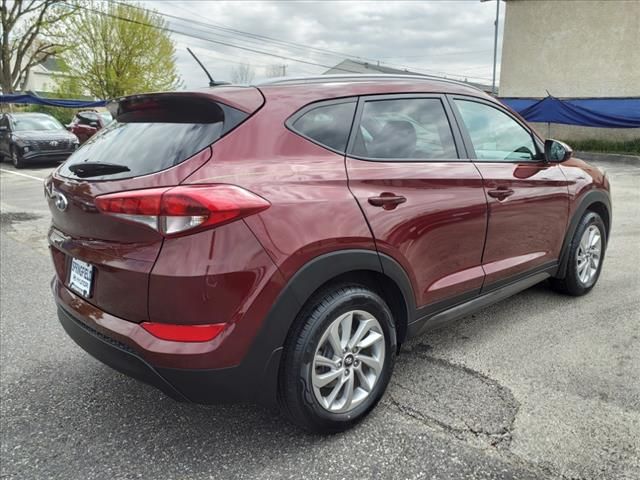 2016 Hyundai Tucson SE