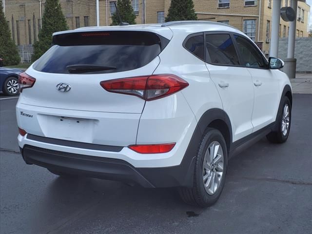 2016 Hyundai Tucson SE