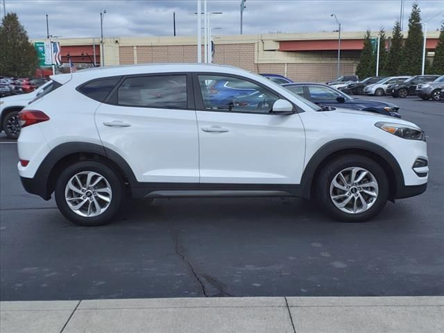 2016 Hyundai Tucson SE