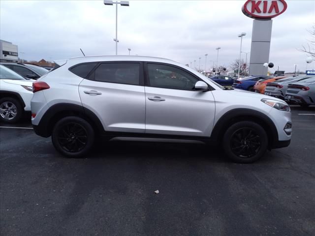 2016 Hyundai Tucson SE