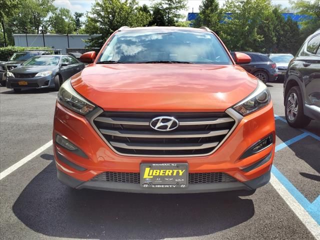 2016 Hyundai Tucson SE