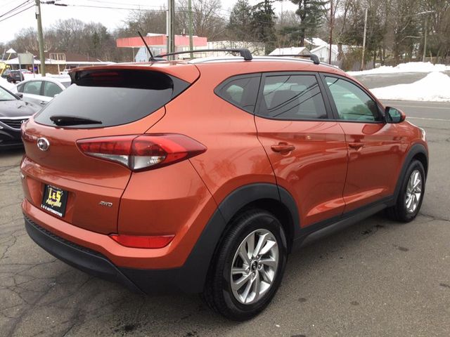 2016 Hyundai Tucson SE