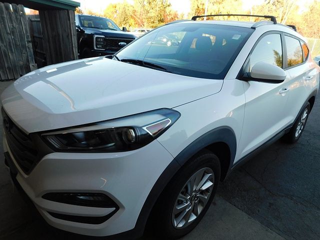 2016 Hyundai Tucson SE