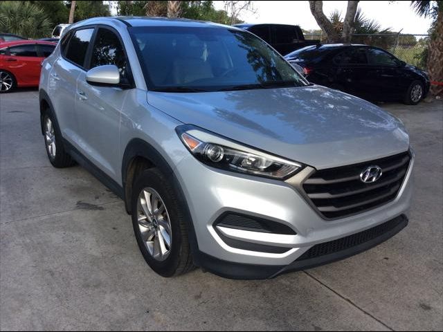 2016 Hyundai Tucson SE