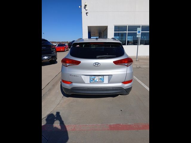 2016 Hyundai Tucson SE