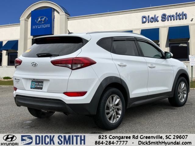 2016 Hyundai Tucson SE