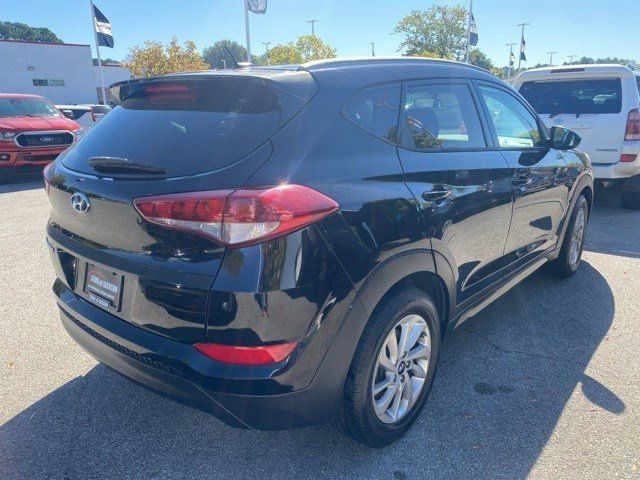 2016 Hyundai Tucson SE