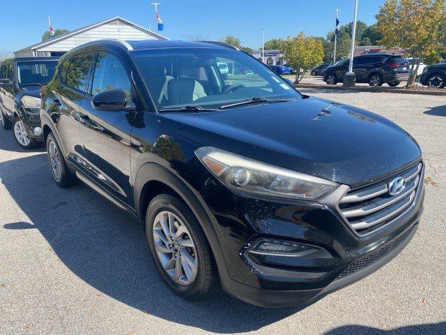 2016 Hyundai Tucson SE