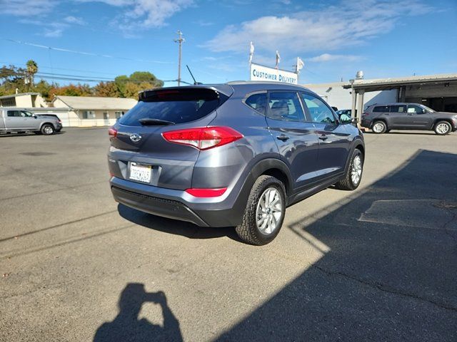 2016 Hyundai Tucson SE