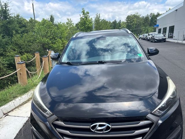 2016 Hyundai Tucson SE