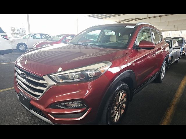 2016 Hyundai Tucson SE