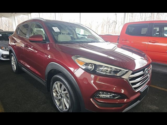 2016 Hyundai Tucson SE