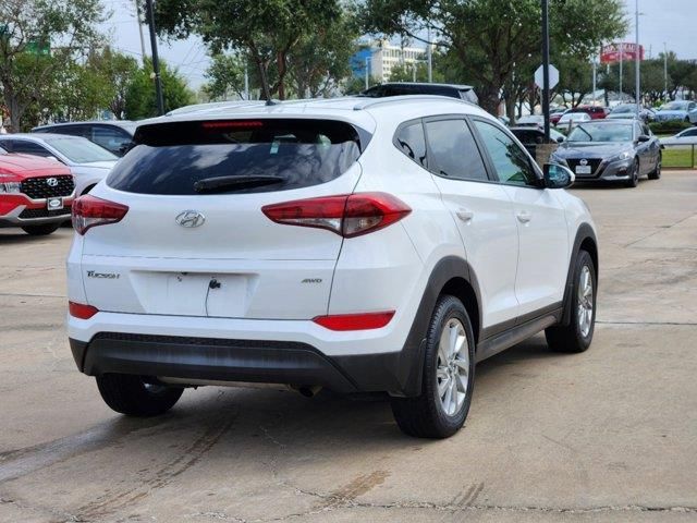 2016 Hyundai Tucson SE