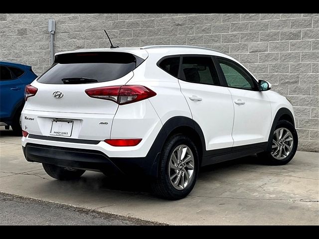 2016 Hyundai Tucson SE