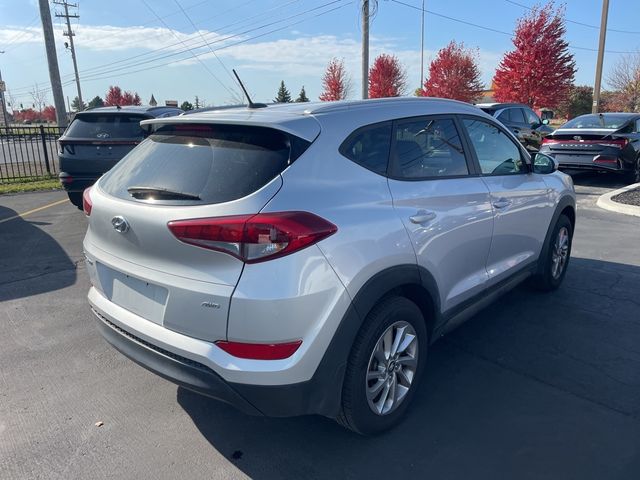 2016 Hyundai Tucson SE