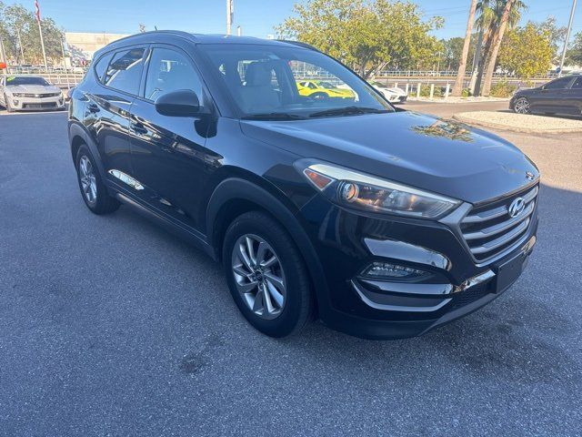 2016 Hyundai Tucson SE