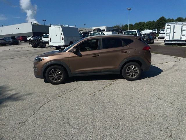 2016 Hyundai Tucson SE