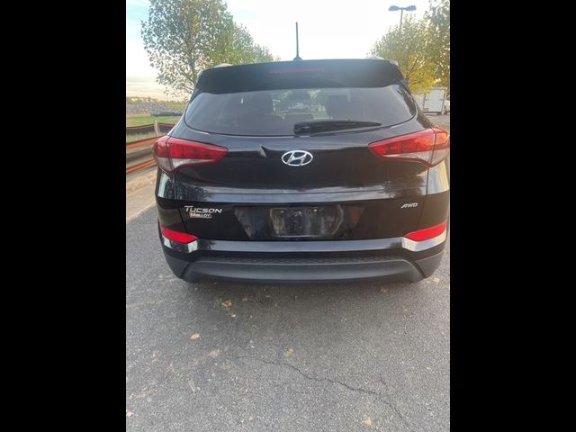 2016 Hyundai Tucson SE