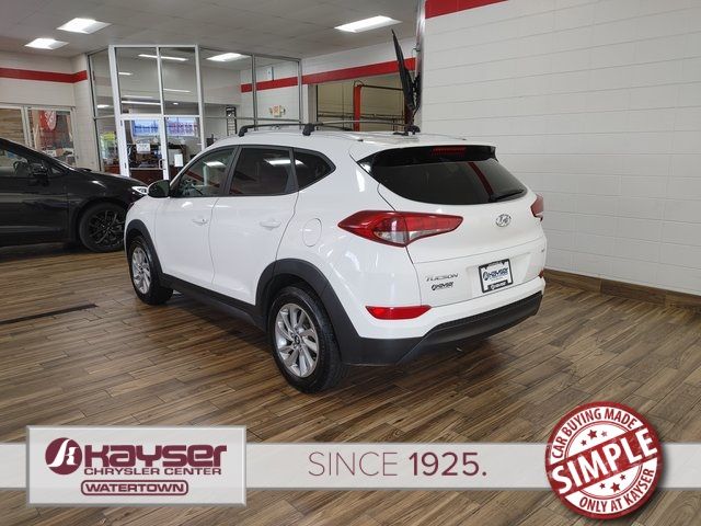 2016 Hyundai Tucson SE