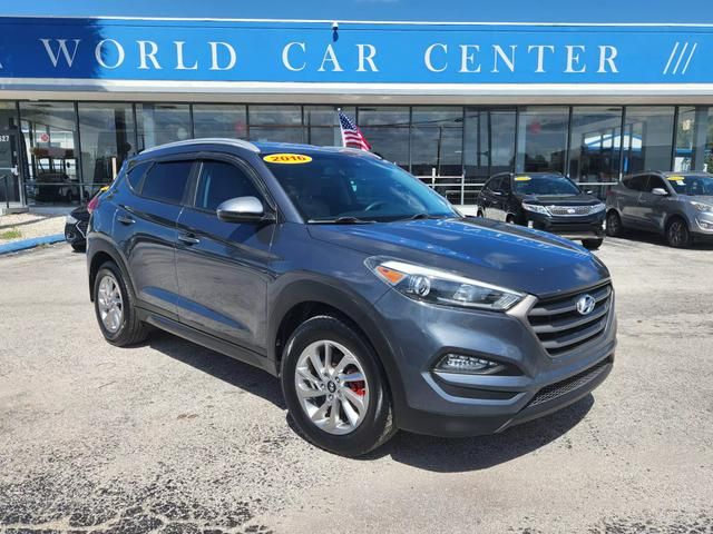 2016 Hyundai Tucson SE