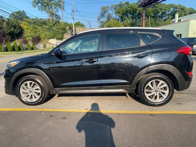 2016 Hyundai Tucson SE