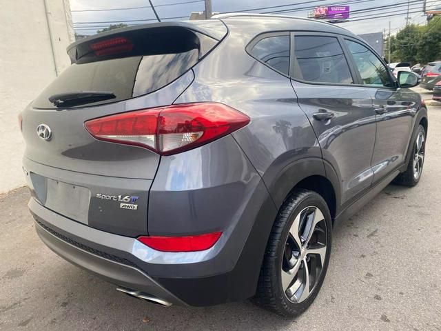 2016 Hyundai Tucson Sport