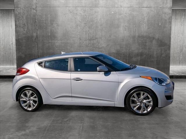 2016 Hyundai Veloster Base