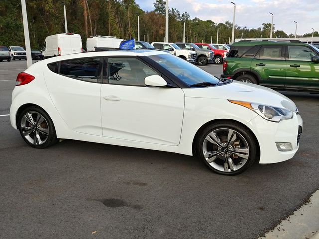 2016 Hyundai Veloster Base