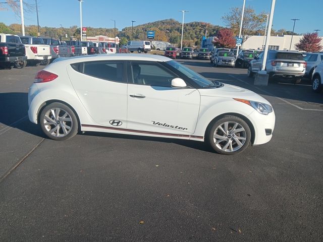 2016 Hyundai Veloster Base