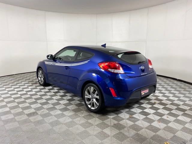 2016 Hyundai Veloster Base